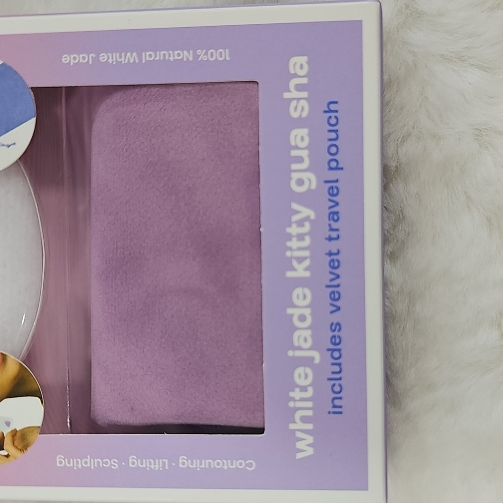 Lindo White Jade Kitty Gua Sha - Picture 3 of 4